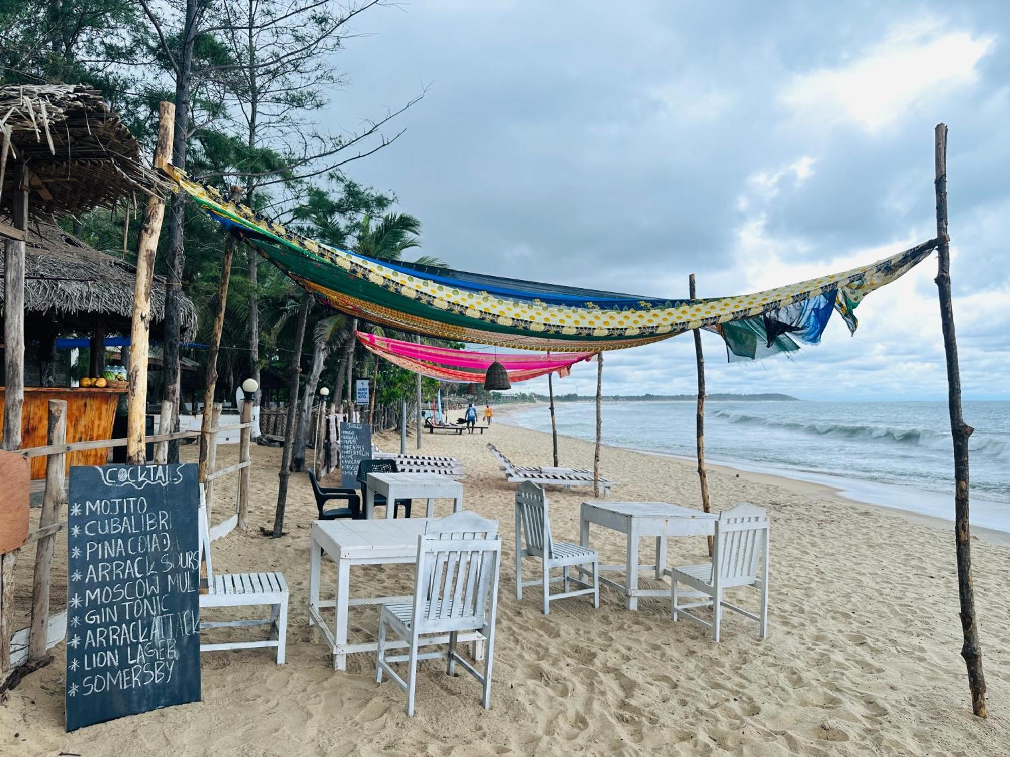 Beach Wave Hotel アルガムベイ エクステリア 写真