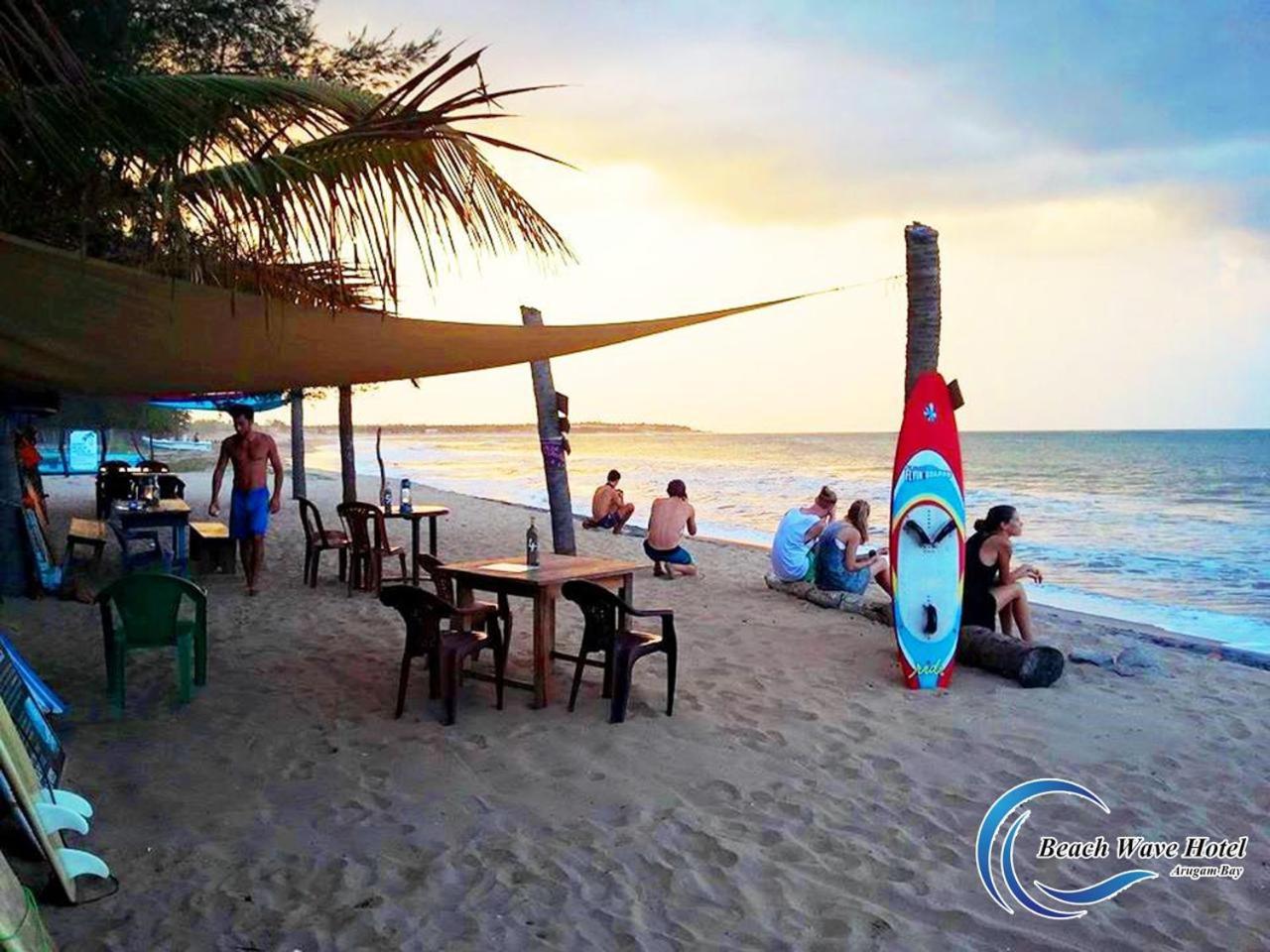 Beach Wave Hotel アルガムベイ エクステリア 写真