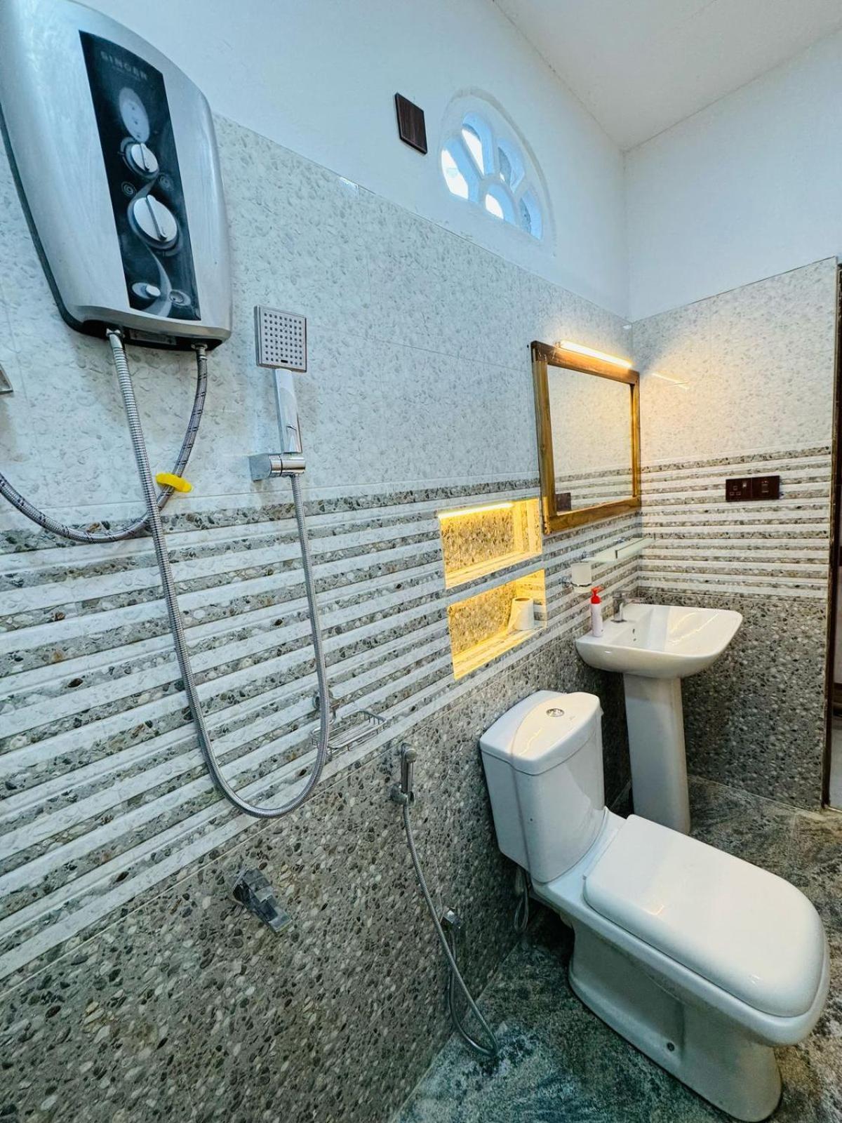 Beach Wave Hotel アルガムベイ エクステリア 写真